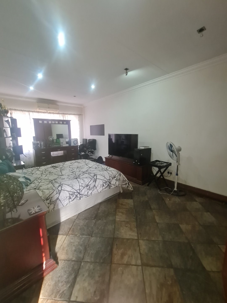 5 Bedroom Property for Sale in Sasolburg Free State